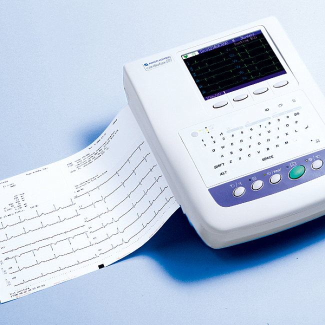 Электрокардиограф CARDIOFAX ECG–1350К (Nihon Kohden)